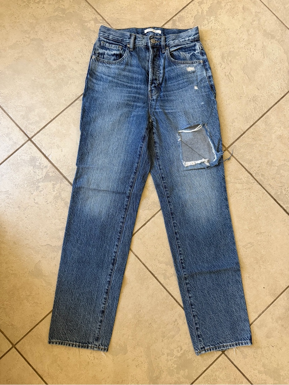 PacSun Straight-Leg Jeans in Medium Blue with Distressed Knee